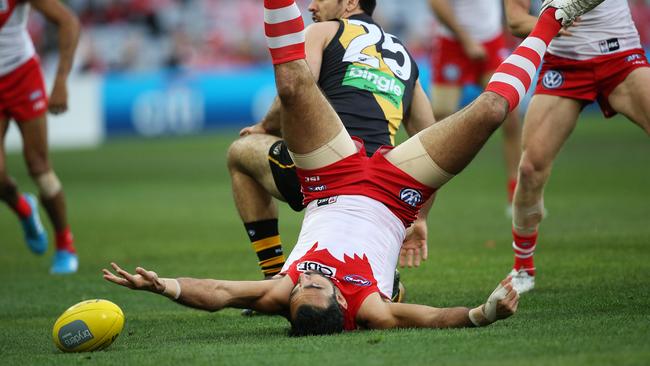 Sydney Swans' Adam Goodes attempts to mark during AFL match Sydney Swans v Richmond Tigers at ANZ Stadium. pic. Phil Hillyard