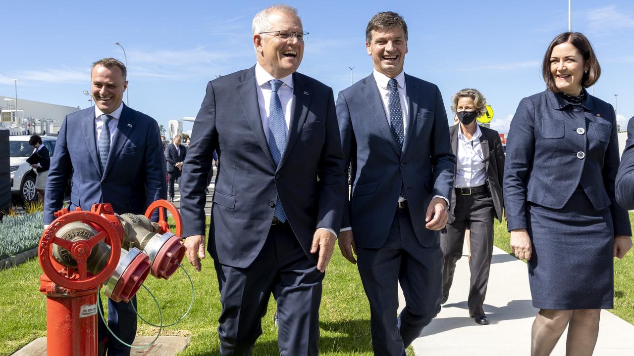 Prime Minister Scott Morrison and Energy and Emissions Reduction Minister Angus Taylor on the unofficial campaign trail in Melbourne. Picture: NCA NewsWire / David Geraghty