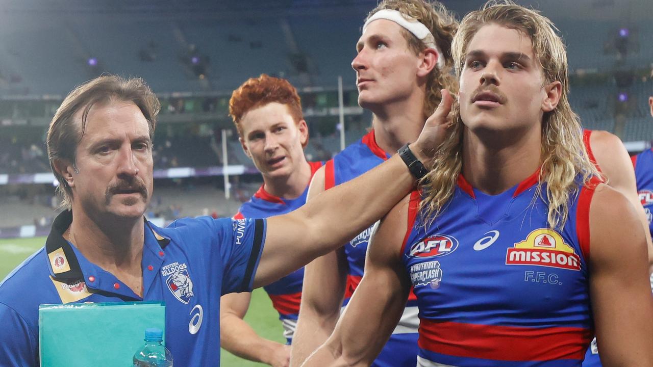 ‘No real filter’: Dogs coach reacts to Smith taunt