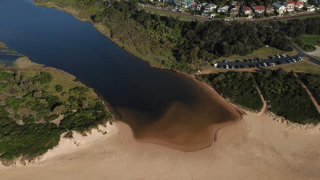 The mouth of Dee Why Lagoon