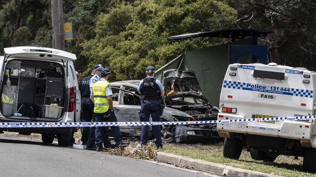 Police at the scene of the fatal car fire. Picture: NCA NewsWire/Monique Harmer