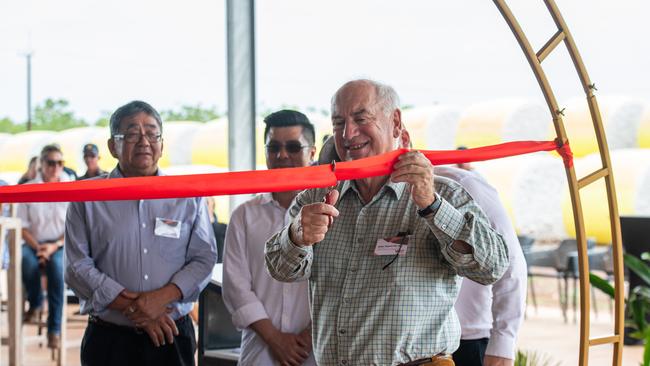 Allan Myers KC, AC cuts the ceremonial ribbon at the WANT cotton gin, Katherine. Picture: Pema Tamang Pakhrin