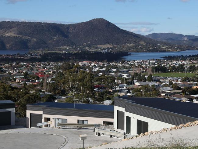 Glenorchy alderman defends council’s handling of McGill Rise