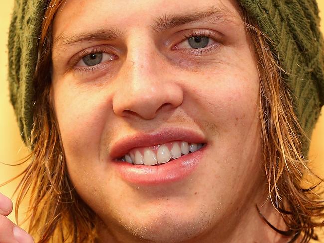 MELBOURNE, AUSTRALIA - SEPTEMBER 29: AFL Brownlow Medal winner Nat Fyfe of the Dockers poses during a media opportunity at Crown Entertainment Complex on September 29, 2015 in Melbourne, Australia. (Photo by Quinn Rooney/Getty Images)