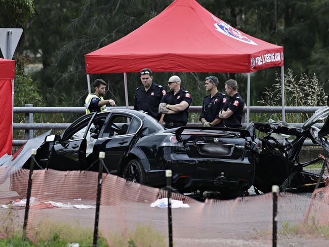 Police look over the crime scene where a fatal car crash occurred over night on at the Intersection of Cowpasture Road and the Horsley Drive on the 1st of November. PICTURE: Adam Yip/ Second Story