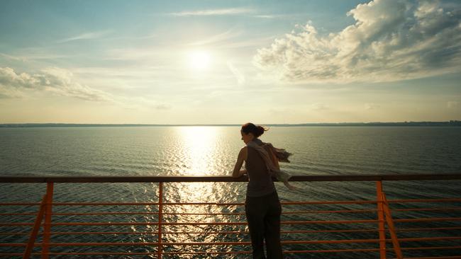 Staring at the horizon can help to prevent seasickness.