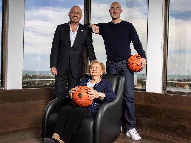 NBL owner Larry Kestelman poses with his son Justin and mother Svetlana. Picture: Darrian Traynor/Getty Images for NBL