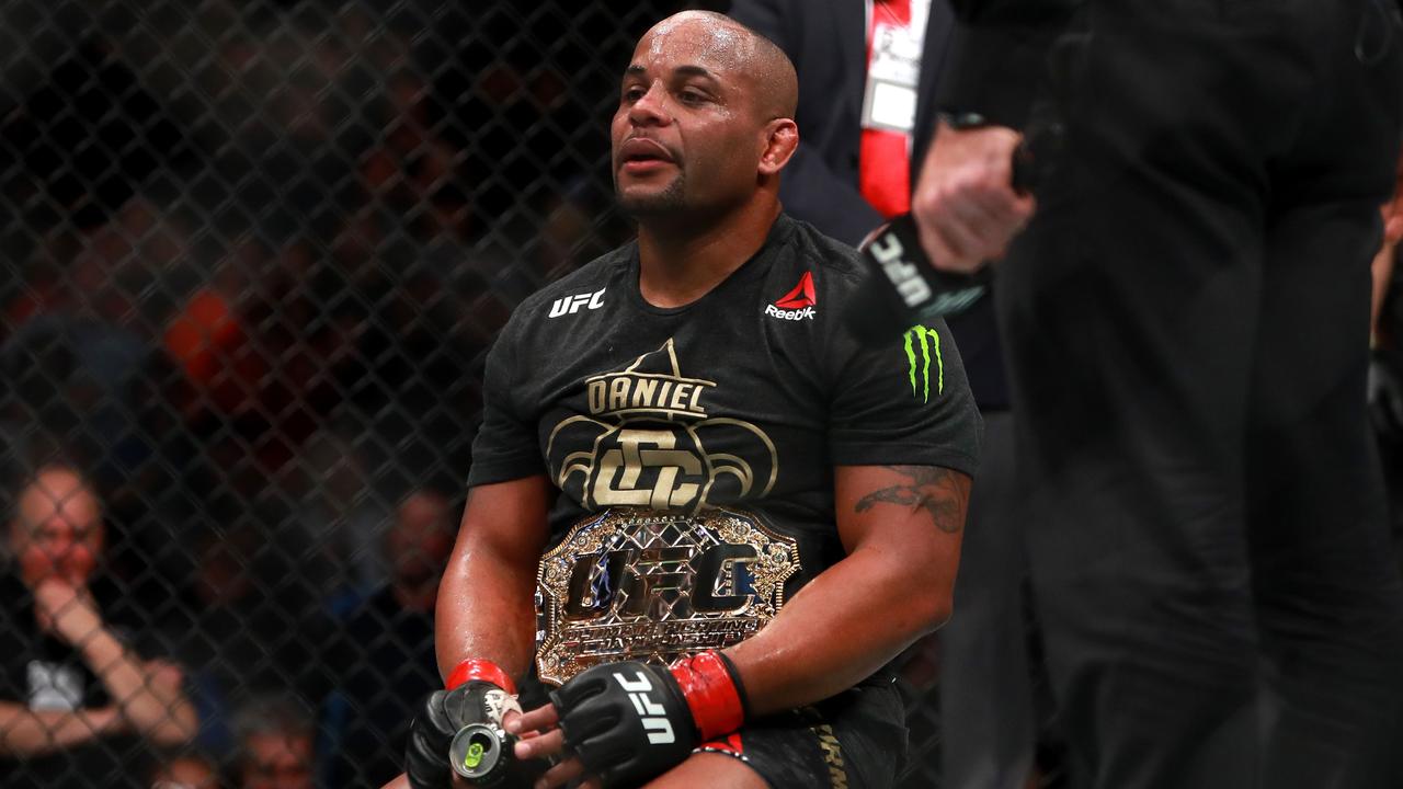 Daneil Cormier to fight Derrick Lewis for the heavyweight title at UFC 230.