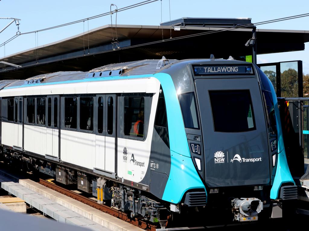 Sydney train users warned to plan ahead to avoid chaos this weekend ...