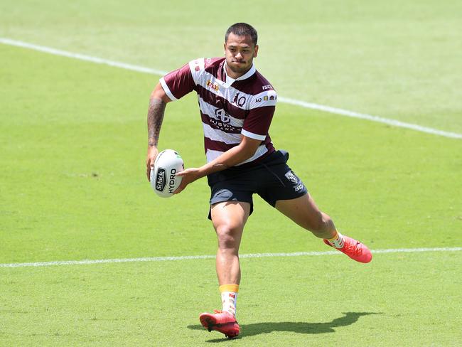 Phillip Sami and the Queensland Origin team hold their Captains run at Cbus Stadium ahead of game one in Adelaide. Pics Adam Head