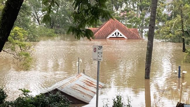 About 700 Gympie locals were ordered to evacuate to higher ground on Saturday afternoon as flood waters continues to rise.