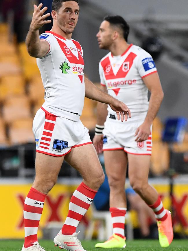 Ben Hunt of the Dragons (front) is an XBlades wearer. (Photo by Matt Roberts/Getty Images)