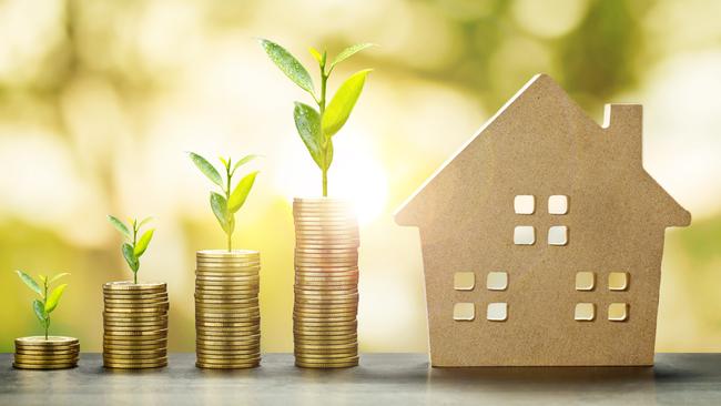 Choosing between property and shares can by tricky, but there’s a simple answer.