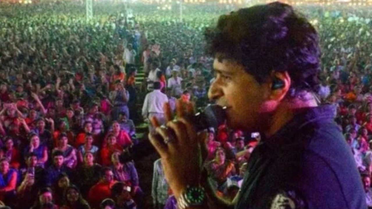 kk-cause-of-death-bollywood-singer-dies-in-kolkata-after-feeling