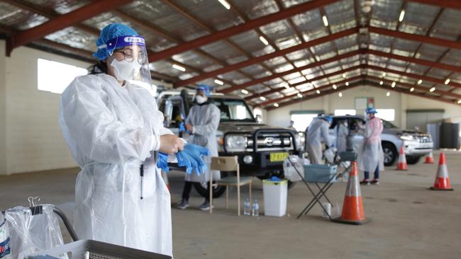 Dubbo health care workers testing people at the Dubbo Showground. Picture: NCA NewsWire / Dean Marzolla