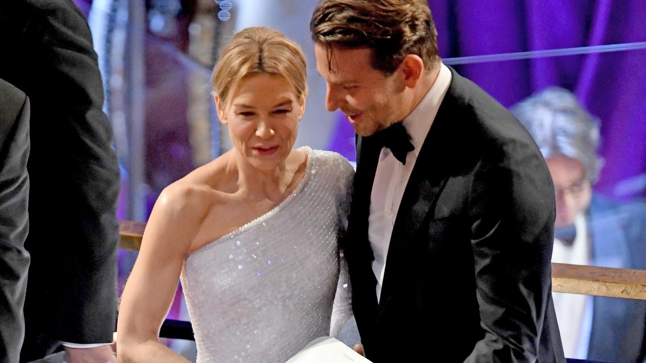 Renée Zellweger and Bradley Cooper reunite at the 92nd Annual Academy Awards. Picture: Kevin Winter/Getty Images