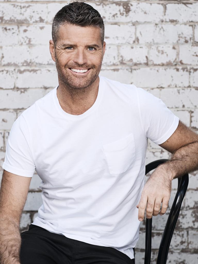 Pete Evans angers experts with ketogenic cookbook | Herald Sun