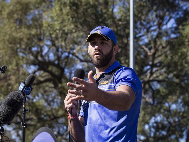 Former captain Matt Hodgson speaks to Western Force supporters.