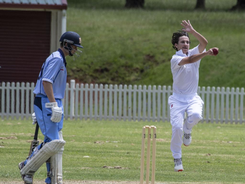 Hayden Kleidon bowls for Lockyer. Mitchell Shield, Toowoomba vs Lockyer. Sunday, January 23, 2022. Picture: Nev Madsen.