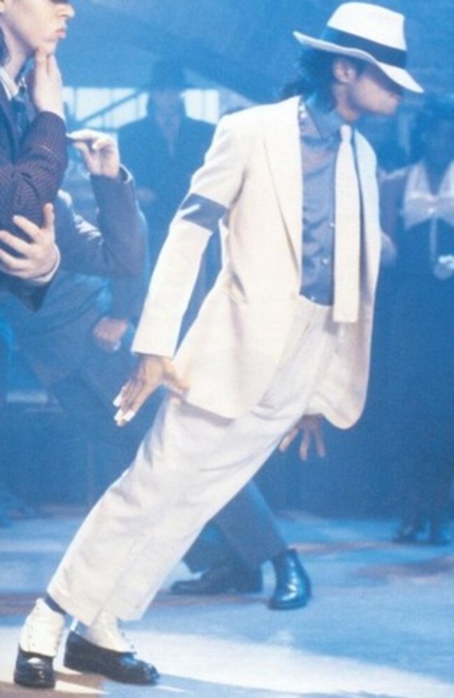MJ’s iconic move in Smooth Criminal.