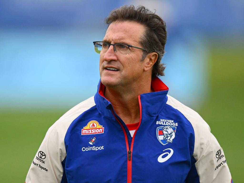 MELBOURNE, AUSTRALIA - NOVEMBER 27: Buldogs senior coach, Luke Beveridge watches on during a Western Bulldogs AFL training session at Whitten Oval on November 27, 2023 in Melbourne, Australia. (Photo by Morgan Hancock/Getty Images)
