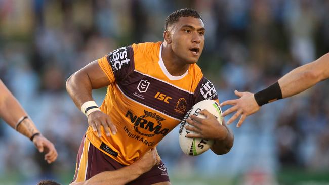 Pangai Junior is more dangerous on an edge. Photo by Jason McCawley/Getty Images.