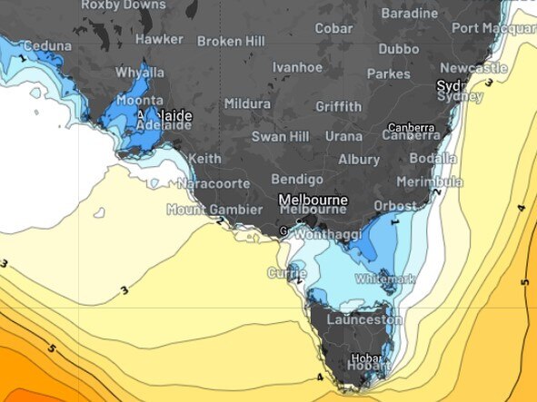 The map shows heavy waves are forecast along the NSW coast on the weekend. (Weatherzone)