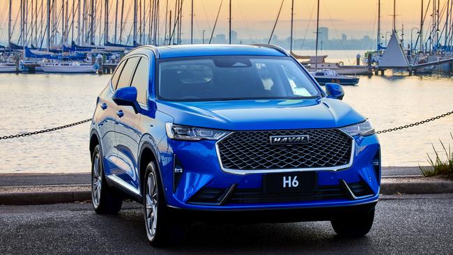 The 2021 Haval H6, which is one of the new cars sold at Bartons car dealership.