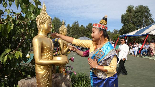 Lao New Year Festival attracts 5000 to Buddhist temple | Daily Telegraph