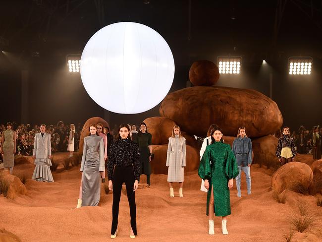 Fashion Week 2018: Camilla and Marc’s opening show in Martian landscape ...