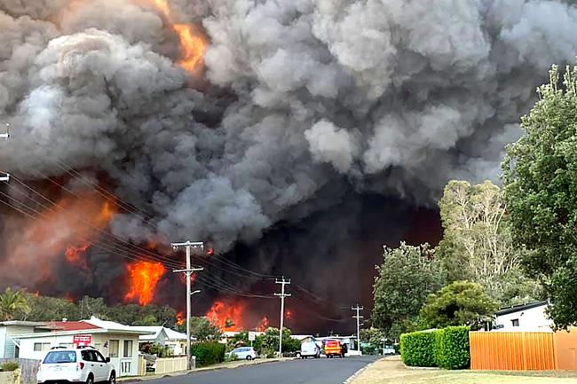 A bushfire burns at Cooroibah on the Sunshine Coast in 2019.