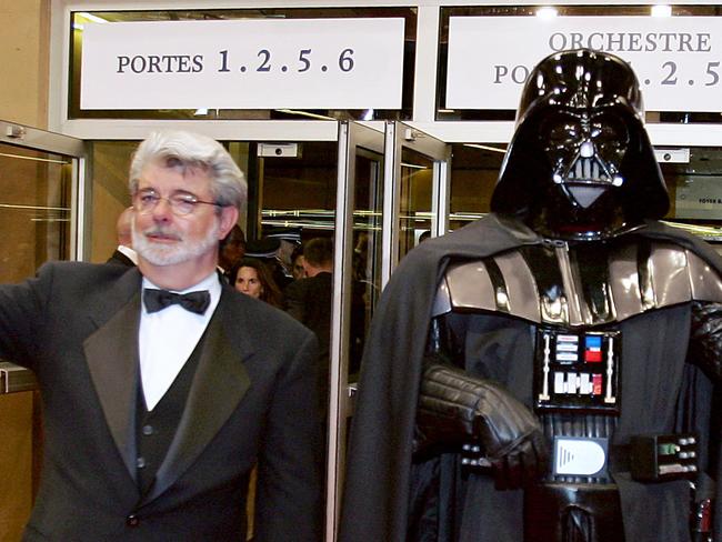 Star Wars': George Lucas Banned Darth Vader Actor David Prowse For 1 of the  Biggest Leaks in Movie History