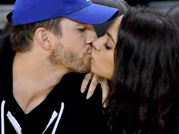 OAKLAND, CA - JUNE 05: (L-R) Actors Ashton Kutcher and Mila Kunis attend Game 2 of the 2016 NBA Finals between the Golden State Warriors and the Cleveland Cavaliers at ORACLE Arena on June 5, 2016 in Oakland, California. NOTE TO USER: User expressly acknowledges and agrees that, by downloading and or using this photograph, User is consenting to the terms and conditions of the Getty Images License Agreement. (Photo by Thearon W. Henderson/Getty Images)