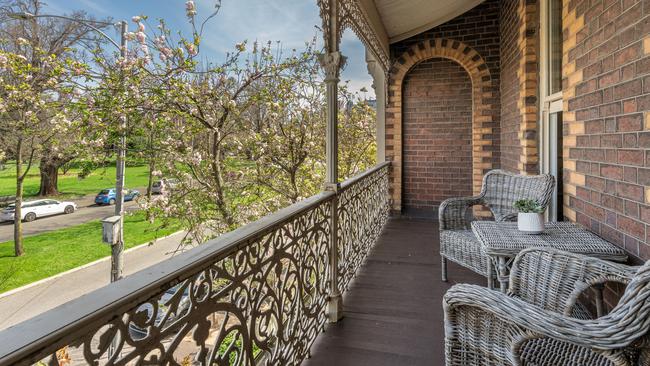 The Grey St terrace Nirvana, longtime East Melbourne home of the late corporate leader, James (Jim) Leslie, which has been listed by his widow, Alison.