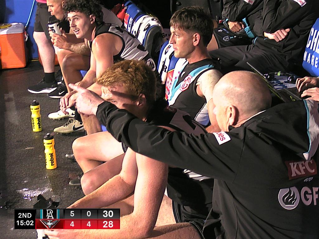 Ken Hinkley talks with Zak Butters on the bench against Essendon. Picture: Fox Footy