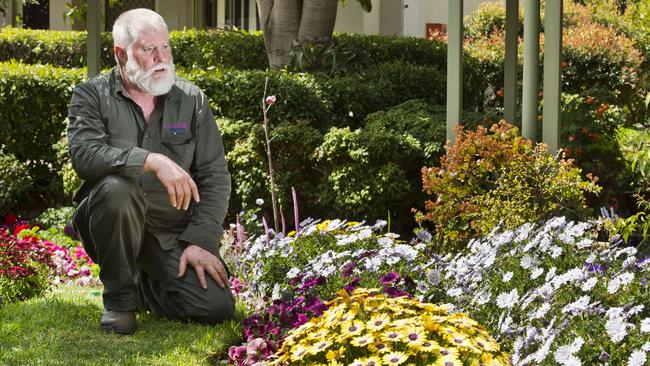 Glenvale Villas gardener Stewart Dorman. Chronicle Garden Competition. Carnival of Flowers September 2018. Wednesday 12th Sep 2018.