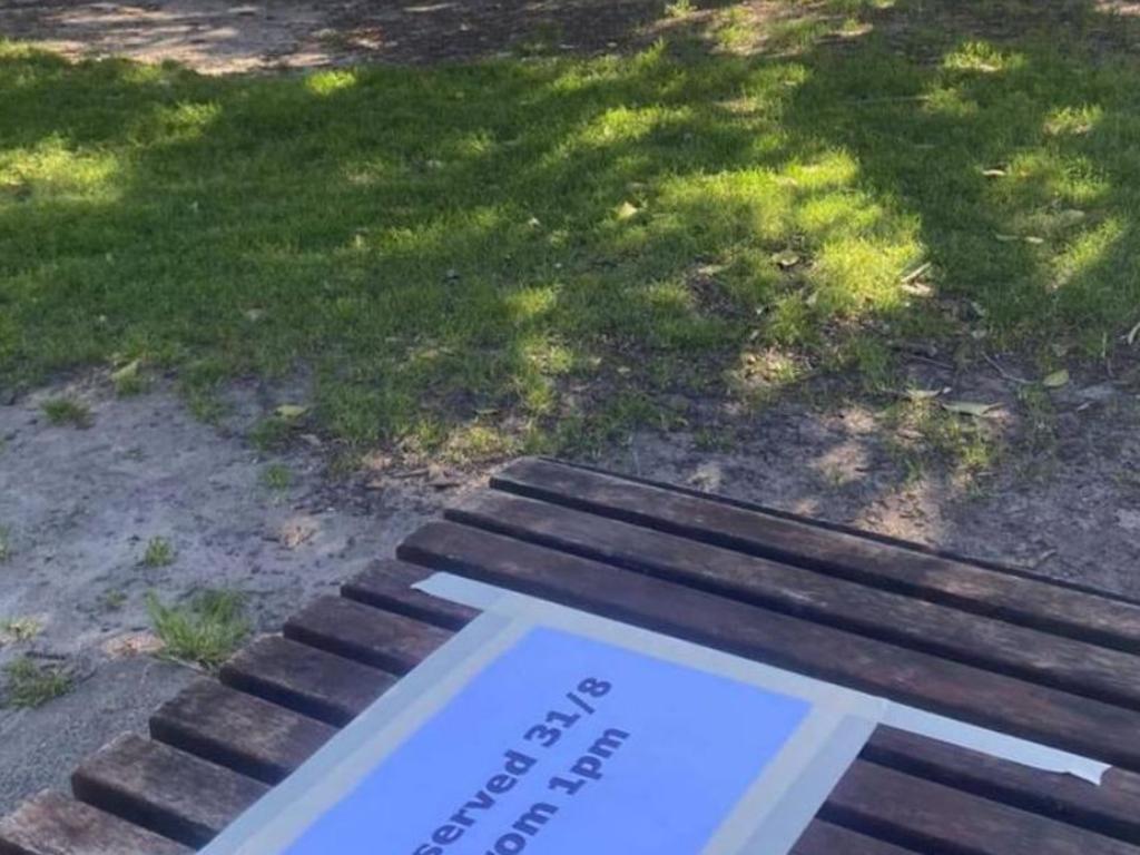 The Balmoral Beach note, taped onto not one but two tables in the area, lit a fire under Sydney beachgoers after it was posted online.