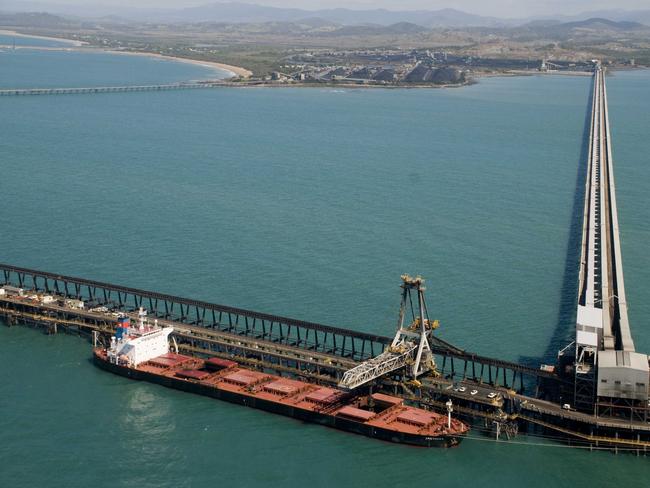 Mackay, 12 July 10, Coal ships offshore from Dalrymple Bay Coal Terminal.Pic : Daryl Wright.Coal ship almost fully loaded at Dalrymple Bay Coal Terminal.