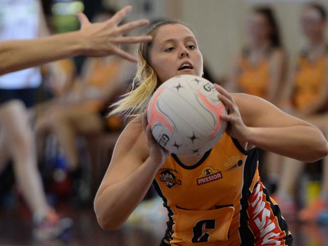 Courtney Wheeler (now Napper) on court in her first stint with the Capricorn Claws.