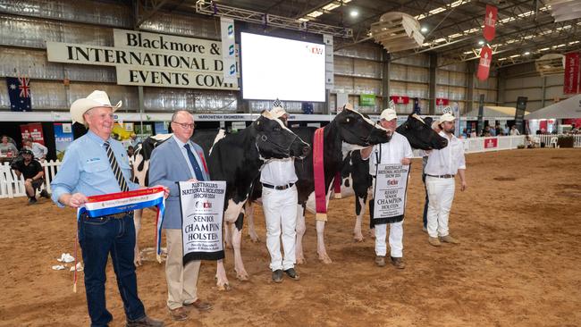 International dairy week at Tatura.