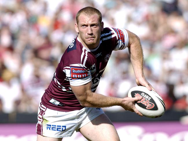 Michael Monaghan distributes the ball during a win over the Dragons in 2007.