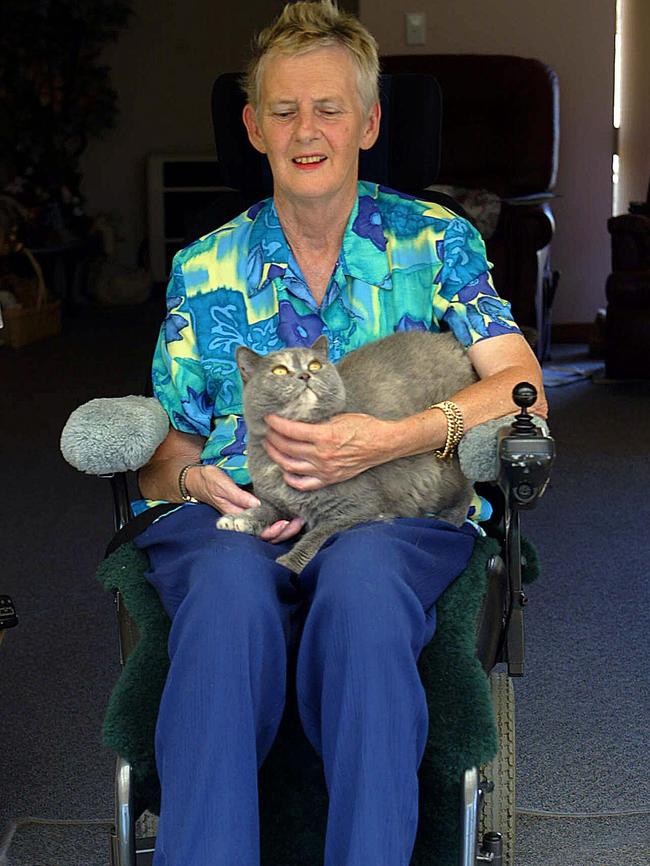 “I’m lucky to be talking to you,” Betty Cuthbert told Ron Reed in 2003. Picture: Wayne Ludbey