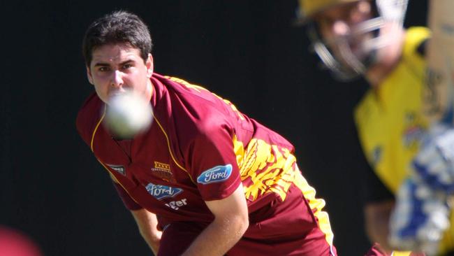 Scott Walter bowling for the Queensland Bulls against West Australia Warriors at the Gabba - Scott Walter during the Ford Ranger Cup.