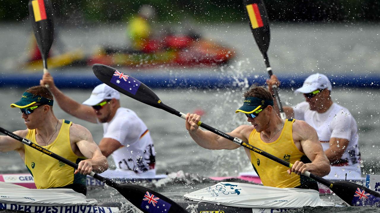 Australia's Jean Van Der Westhuyzen (L) and Thomas Green compete in the men’s K2 500m final at the Vaires-sur-MArne Nautical Stadium. Photo: AFP