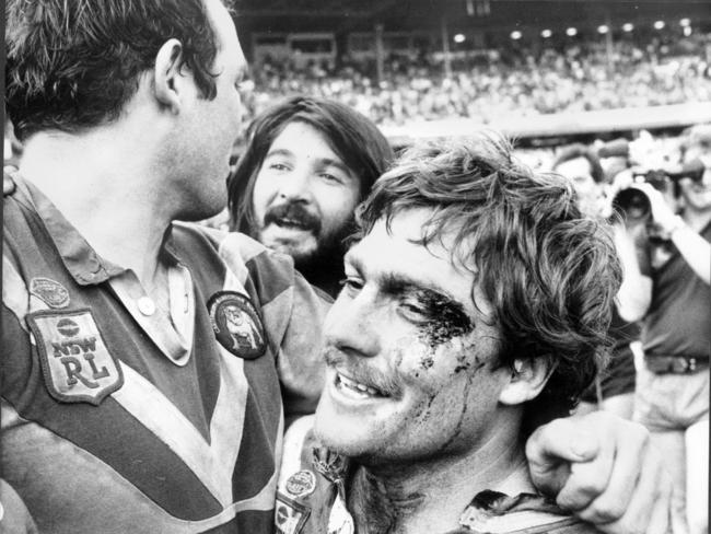 Bulldogs star Terry Lamb (R) celebrates with teammates after beating Parramatta in the 1984 grand final.