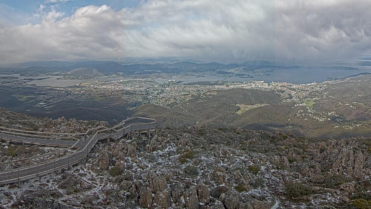 Snow starts to fall on kunyani/Mt Wellington. Pic: Hobart City Council.