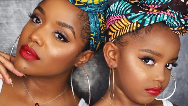 Ellarie Noel and daughter Zara model contour