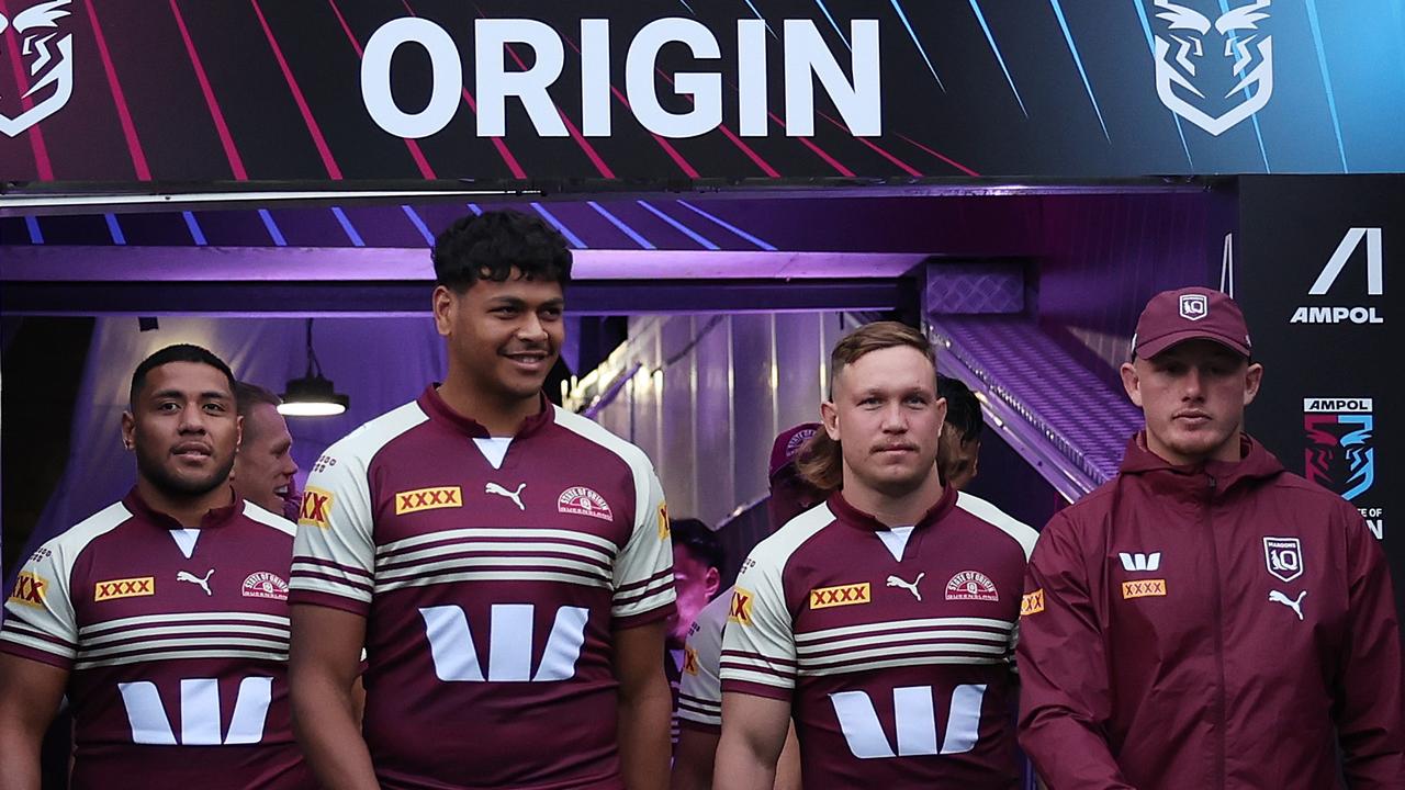 SYDNEY, AUSTRALIA - JUNE 04: Queensland Maroons players walk through the tunnel onto the field during a Queensland Maroons State of Origin Captain's Run at Accor Stadium on June 04, 2024 in Sydney, Australia. (Photo by Mark Metcalfe/Getty Images)