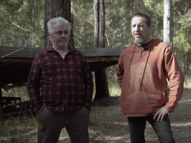 Gunham Badi Jakamarra and Adrian Brennock in a Youtube video promoting the proposed Nightcap on Minjungbul community.