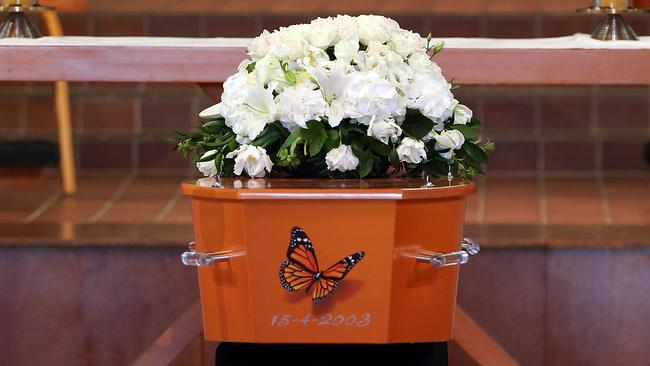 Russell Crowe was pallbearer at cousin Martin Crowe's funeral